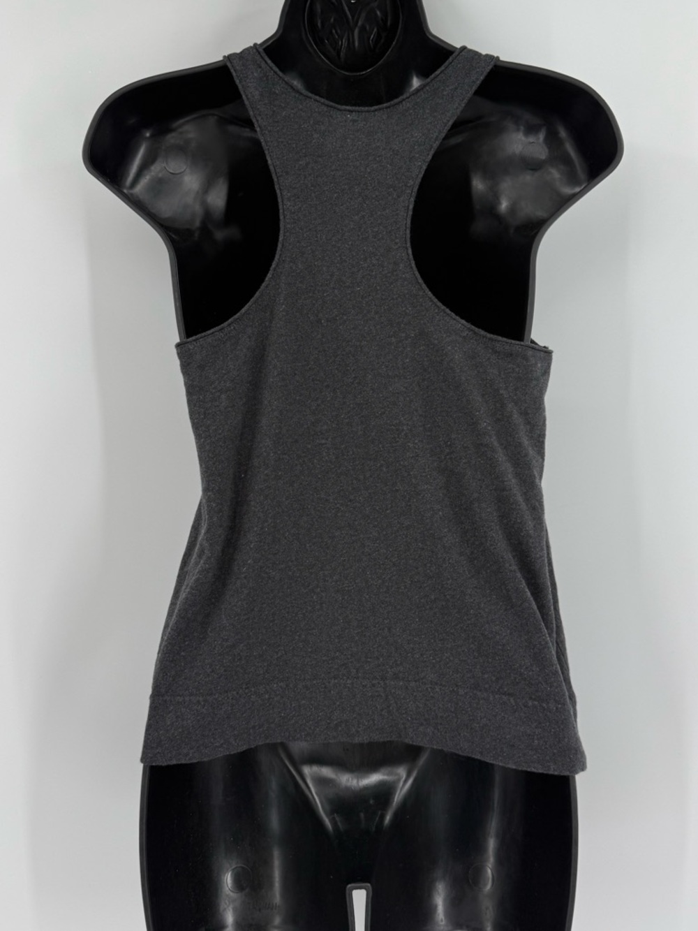 Pact Organic Cotton Racerback Cropped Tank Top | Charcoal | XS - Picture 4 of 7